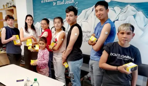 Apoyo a jóvenes con diabetes para tratamiento Apoyo a jóvenes con diabetes para tratamiento