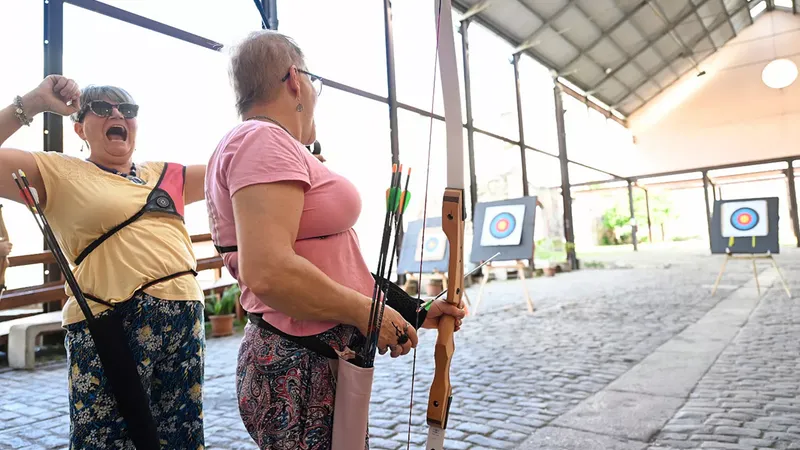 El arco y la flecha: terapia alternativa contra el cáncer de mama